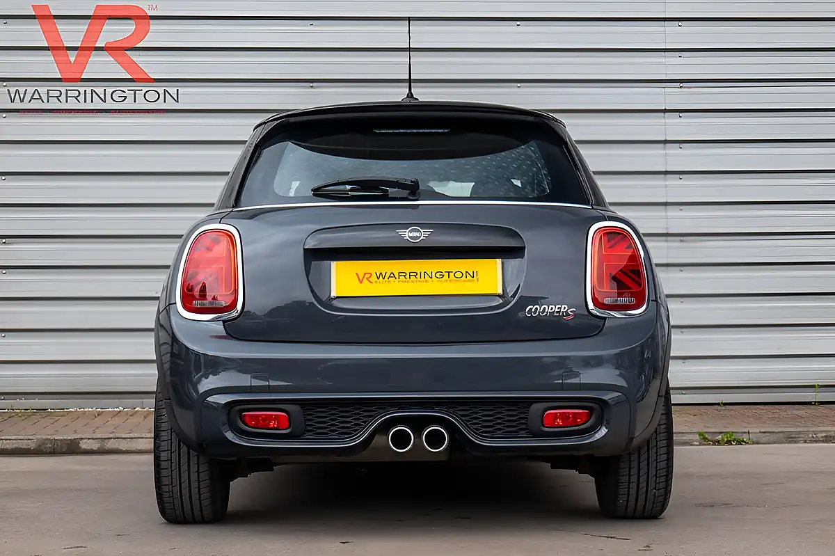 Used 2020 MINI Hatch Classic Thunder Grey - Interior and Exterior details 13