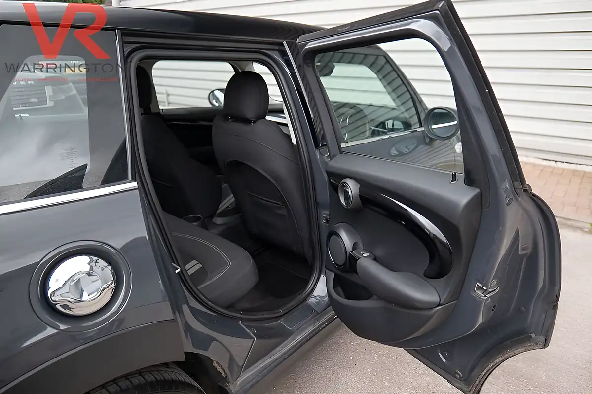 Used 2020 MINI Hatch Classic Thunder Grey - Interior and Exterior details 15