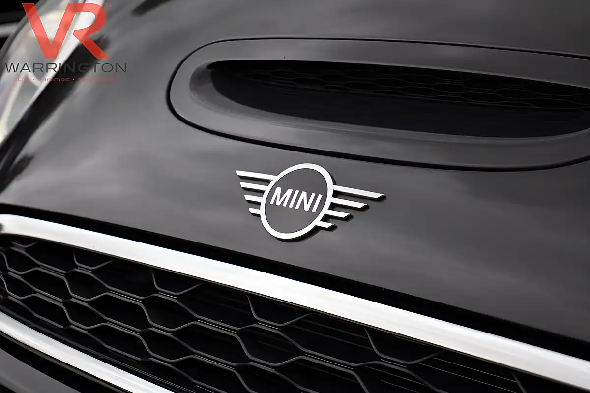 Used 2020 MINI Hatch Classic Thunder Grey - Interior and Exterior details 5