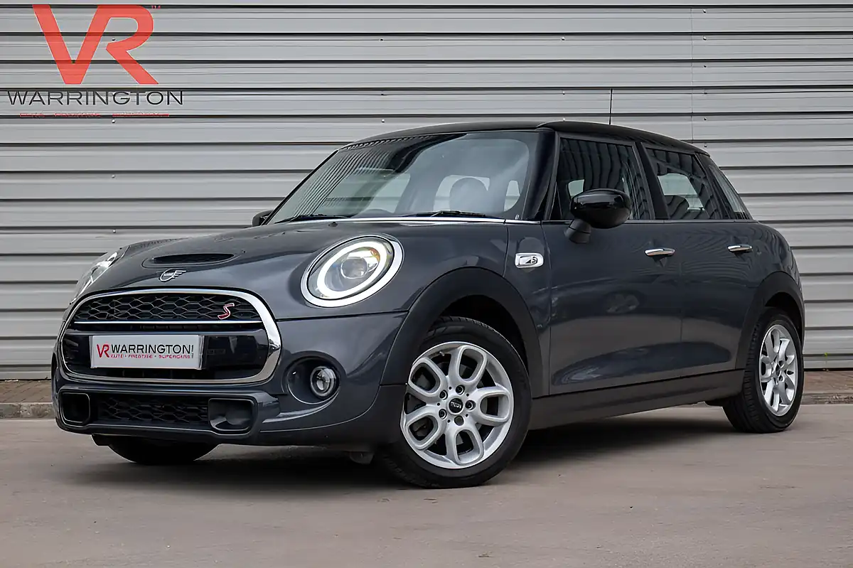 Used 2020 MINI Hatch Classic Thunder Grey - Interior and Exterior details 8