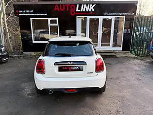 Used 2020 MINI Hatch Classic White - Interior and Exterior details 5