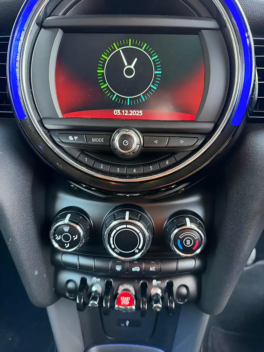 Used 2020 MINI Hatch Classic White - Interior and Exterior details 9