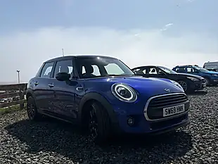 Used 2020 MINI Hatch Cooper Classic Blue - Interior and Exterior details 4