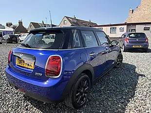 Used 2020 MINI Hatch Cooper Classic Blue - Interior and Exterior details 6