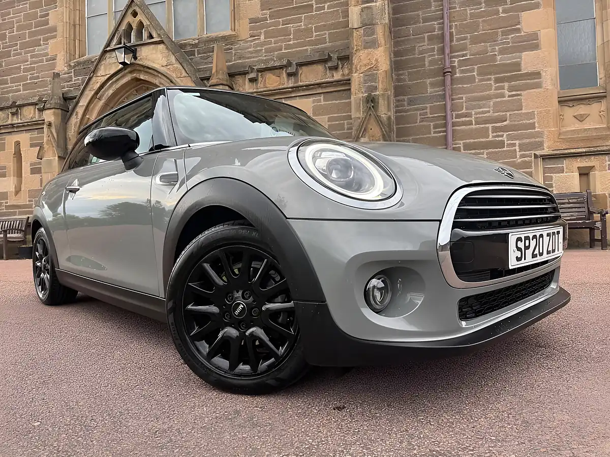 Used 2020 MINI Hatch Cooper Classic Grey - Front View