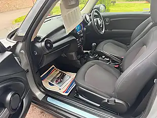 Used 2020 MINI Hatch Cooper Classic Grey - Interior and Exterior details 14