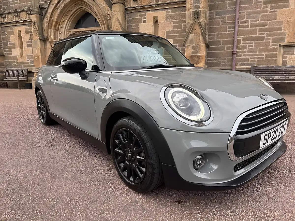 Used 2020 MINI Hatch Cooper Classic Grey - Interior and Exterior details 2