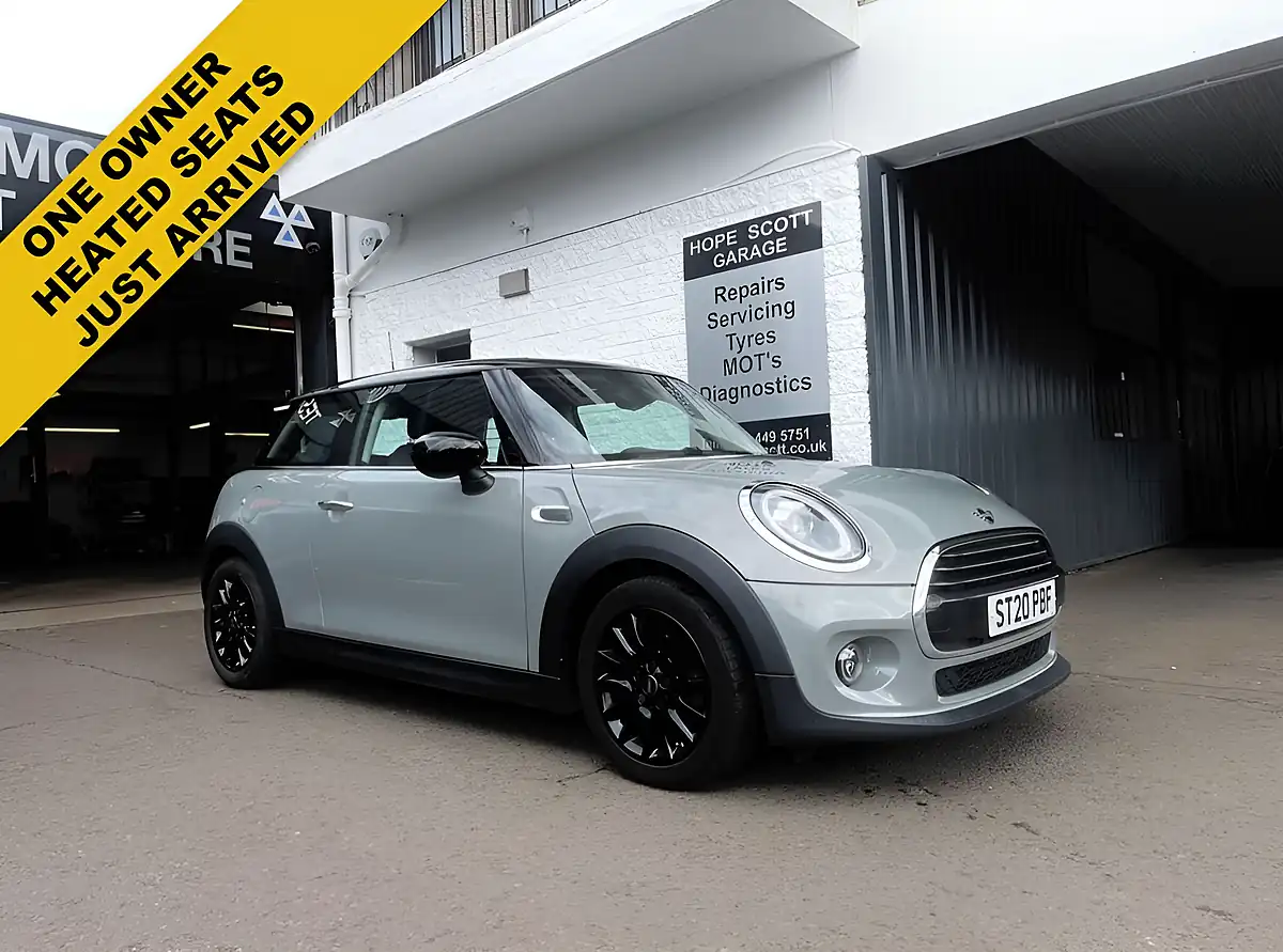 Used 2020 MINI Hatch Cooper Classic Grey - Front View