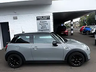 Used 2020 MINI Hatch Cooper Classic Grey - Interior and Exterior details 2