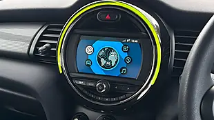 Used 2020 MINI Hatch Cooper Classic Melting Silver - Interior and Exterior details 18