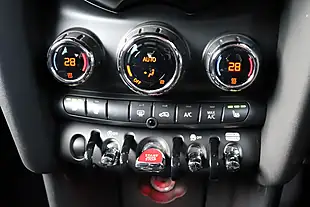 Used 2020 MINI Hatch Cooper Classic Moonwalk Grey - Interior and Exterior details 12