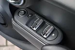 Used 2020 MINI Hatch Cooper Classic Moonwalk Grey - Interior and Exterior details 16