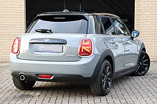 Used 2020 MINI Hatch Cooper Classic Moonwalk Grey - Interior and Exterior details 3