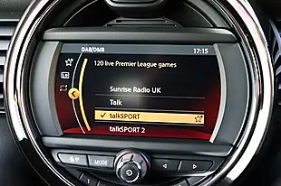Used 2020 MINI Hatch Cooper Classic Moonwalk Grey - Interior and Exterior details 8