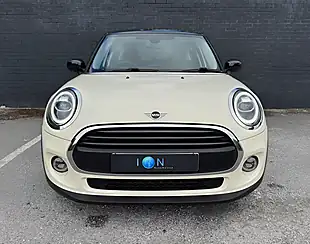 Used 2020 MINI Hatch Cooper Classic Pepper White - Interior and Exterior details 14