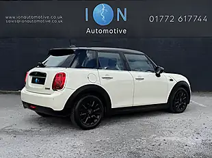 Used 2020 MINI Hatch Cooper Classic Pepper White - Interior and Exterior details 2