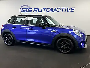 Used 2020 MINI Hatch Cooper Classic Starlight Blue - Interior and Exterior details 12