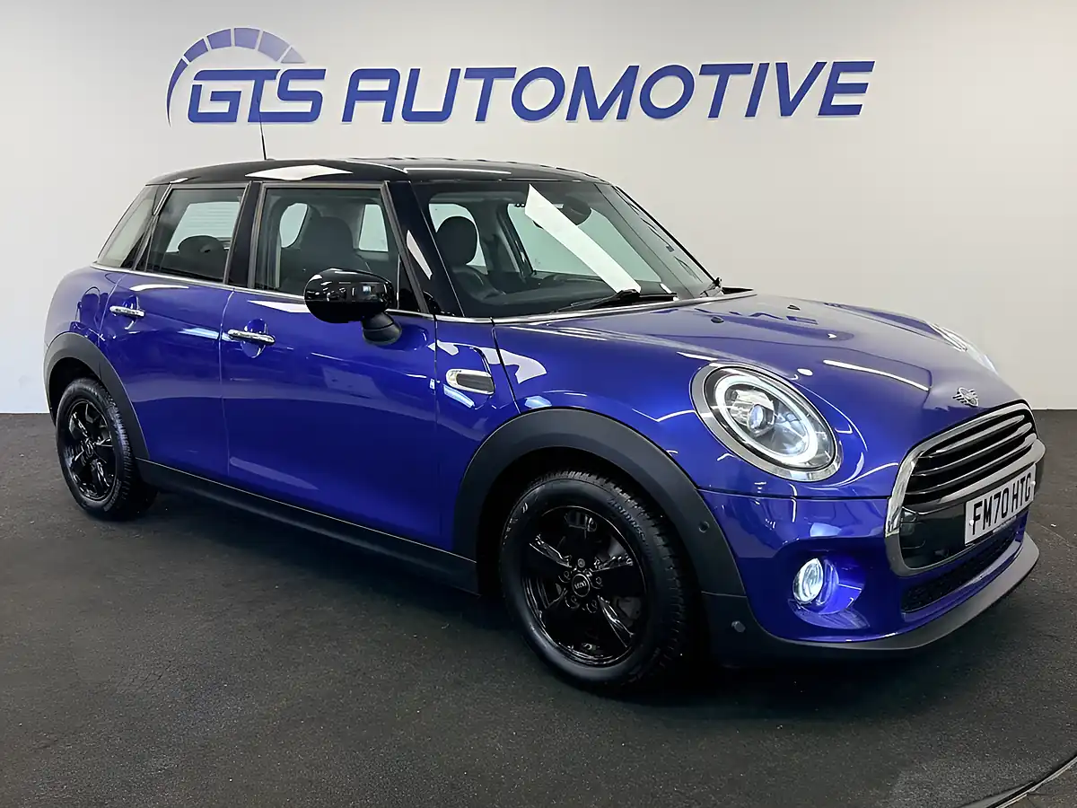 Used 2020 MINI Hatch Cooper Classic Starlight Blue - Interior and Exterior details 20