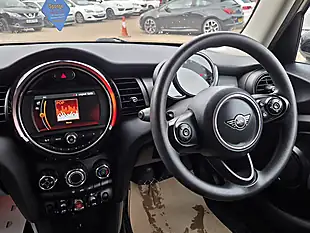 Used 2020 MINI Hatch Cooper Classic White - Interior and Exterior details 7