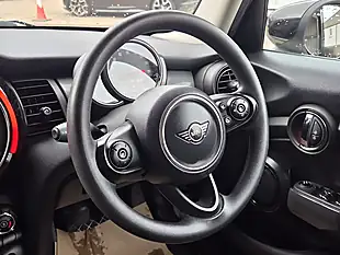 Used 2020 MINI Hatch Cooper Classic White - Interior and Exterior details 8