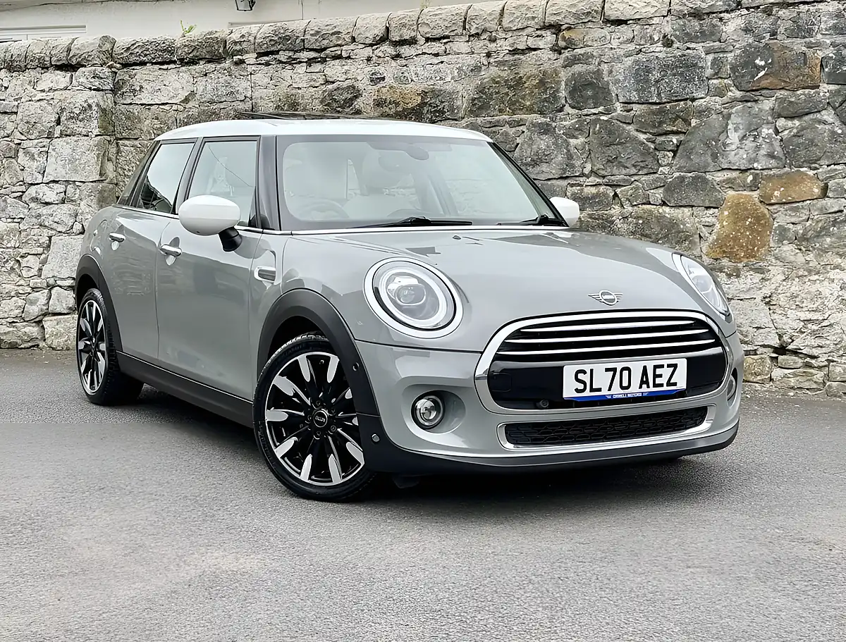Used 2020 MINI Hatch Cooper Exclusive Grey - Front View