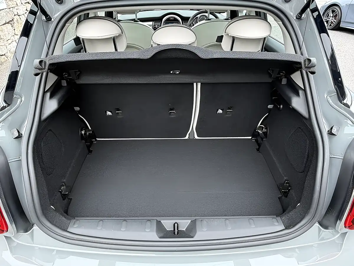 Used 2020 MINI Hatch Cooper Exclusive Grey - Interior and Exterior details 12