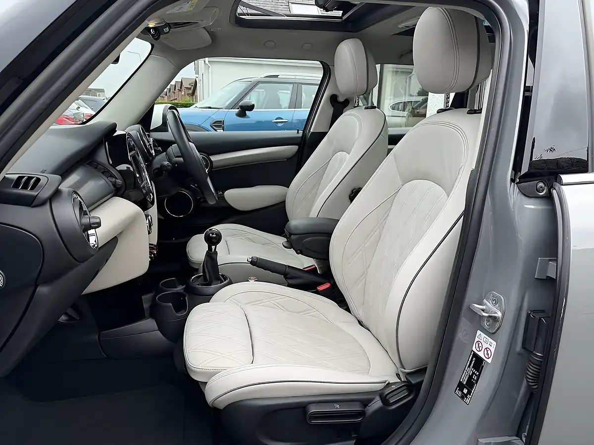 Used 2020 MINI Hatch Cooper Exclusive Grey - Interior and Exterior details 20