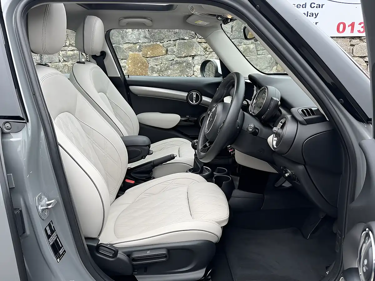 Used 2020 MINI Hatch Cooper Exclusive Grey - Interior and Exterior details 4