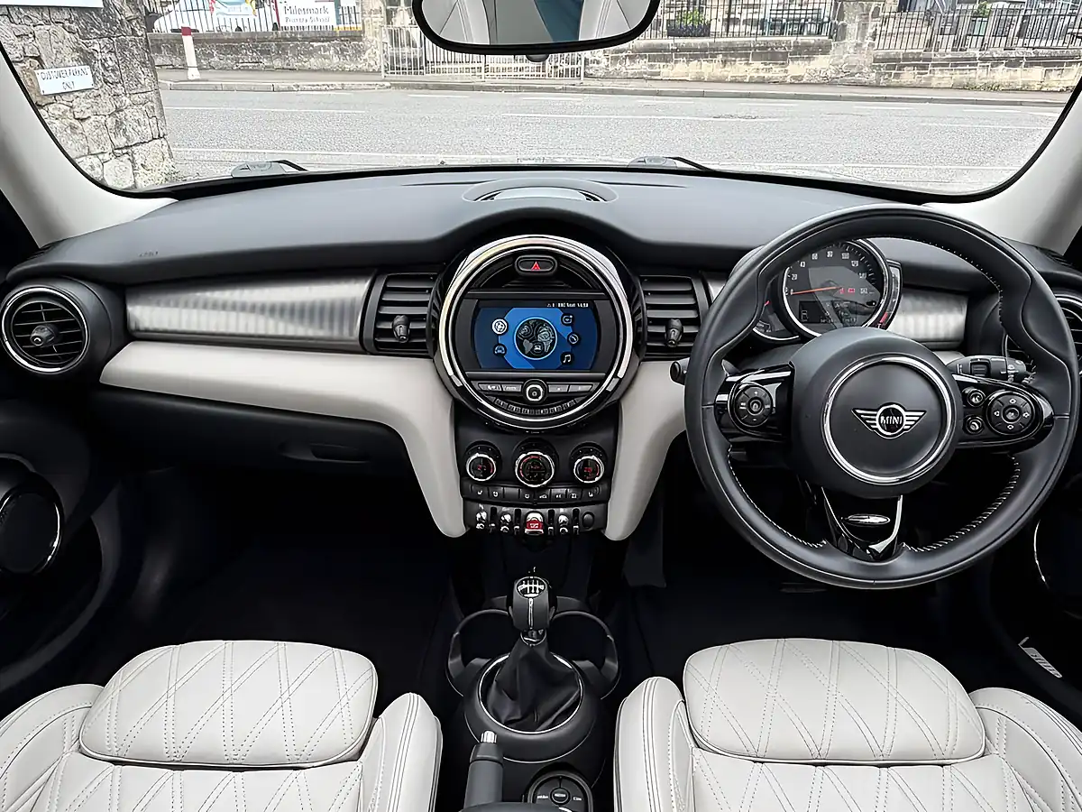 Used 2020 MINI Hatch Cooper Exclusive Grey - Interior and Exterior details 7