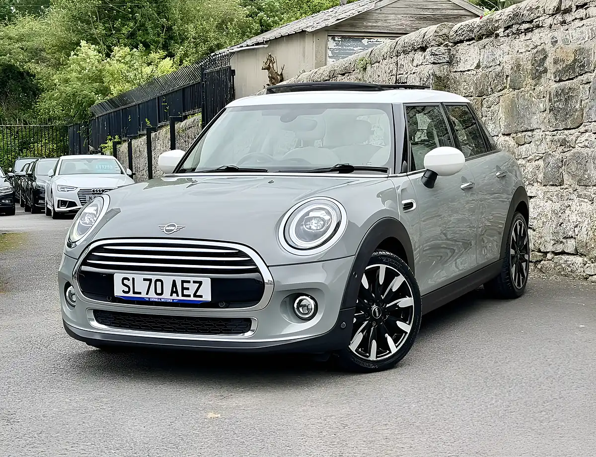 Used 2020 MINI Hatch Cooper Exclusive Grey - Interior and Exterior details 8