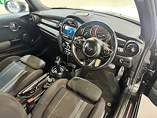Used 2020 MINI Hatch Cooper S Sport Black - Interior and Exterior details 10