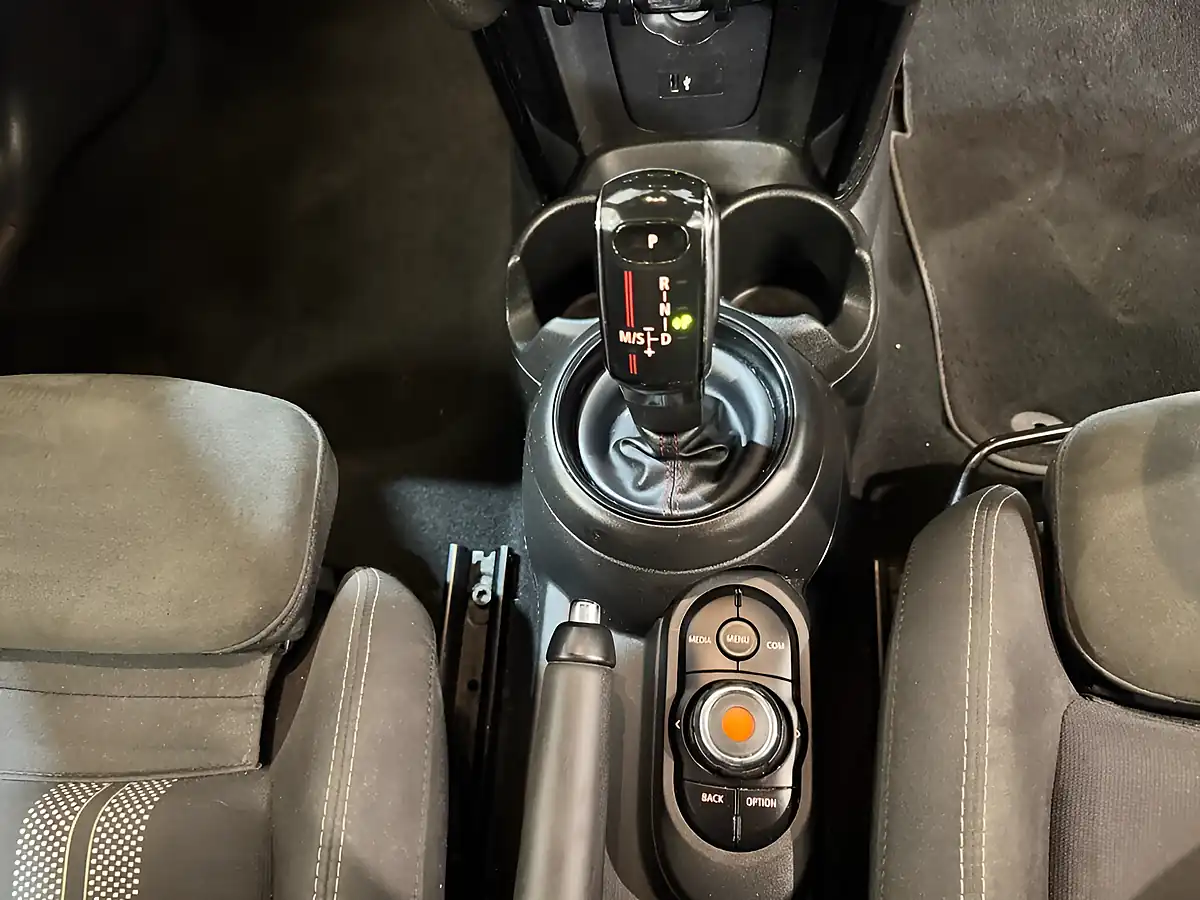 Used 2020 MINI Hatch Cooper S Sport Black - Interior and Exterior details 16