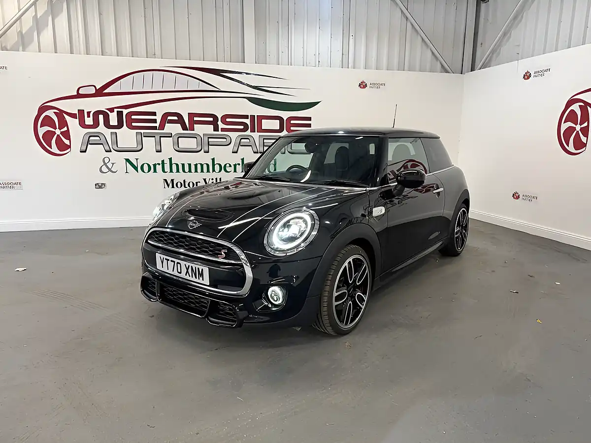 Used 2020 MINI Hatch Cooper S Sport Black - Interior and Exterior details 3