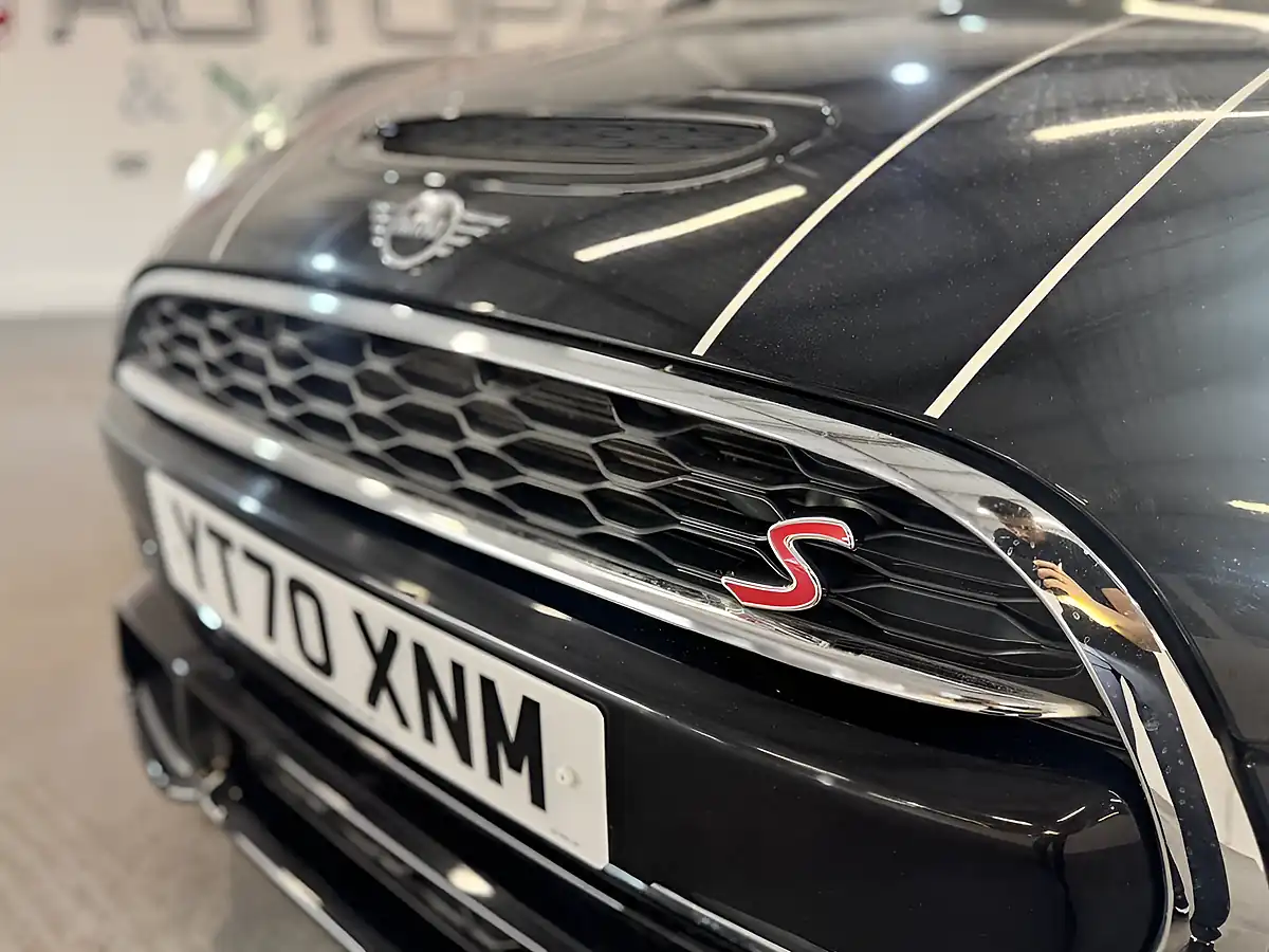Used 2020 MINI Hatch Cooper S Sport Black - Interior and Exterior details 5