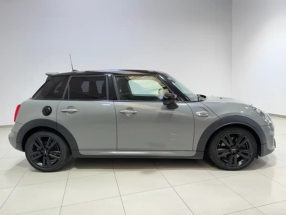 Used 2020 MINI Hatch Cooper S Sport Grey - Interior and Exterior details 10