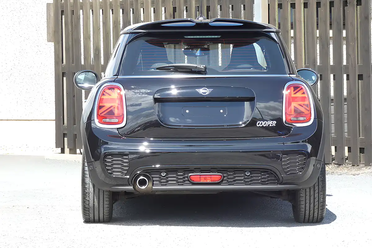 Used 2020 MINI Hatch Cooper Sport Midnight Black - Interior and Exterior details 3
