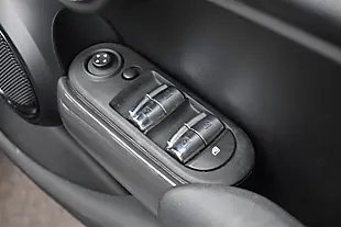 Used 2020 MINI Hatch Cooper Sport Midnight Black - Interior and Exterior details 16