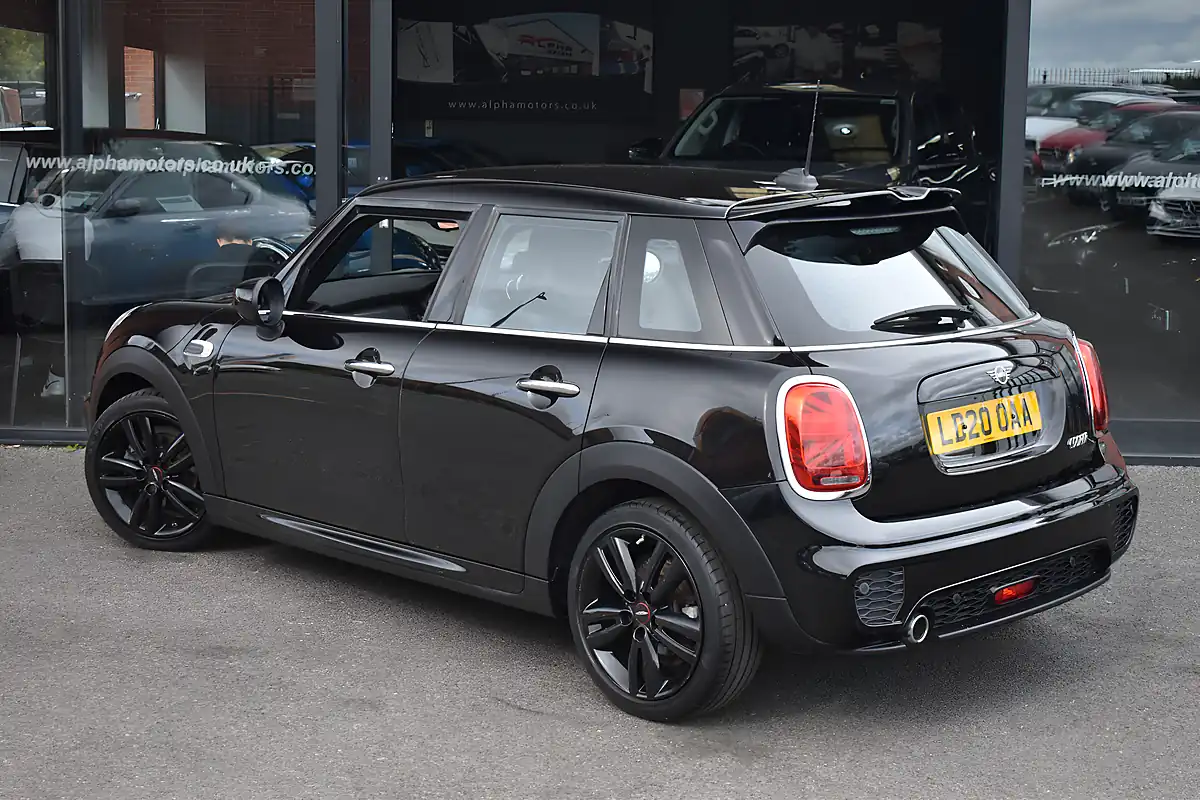 Used 2020 MINI Hatch Cooper Sport Midnight Black - Interior and Exterior details 2
