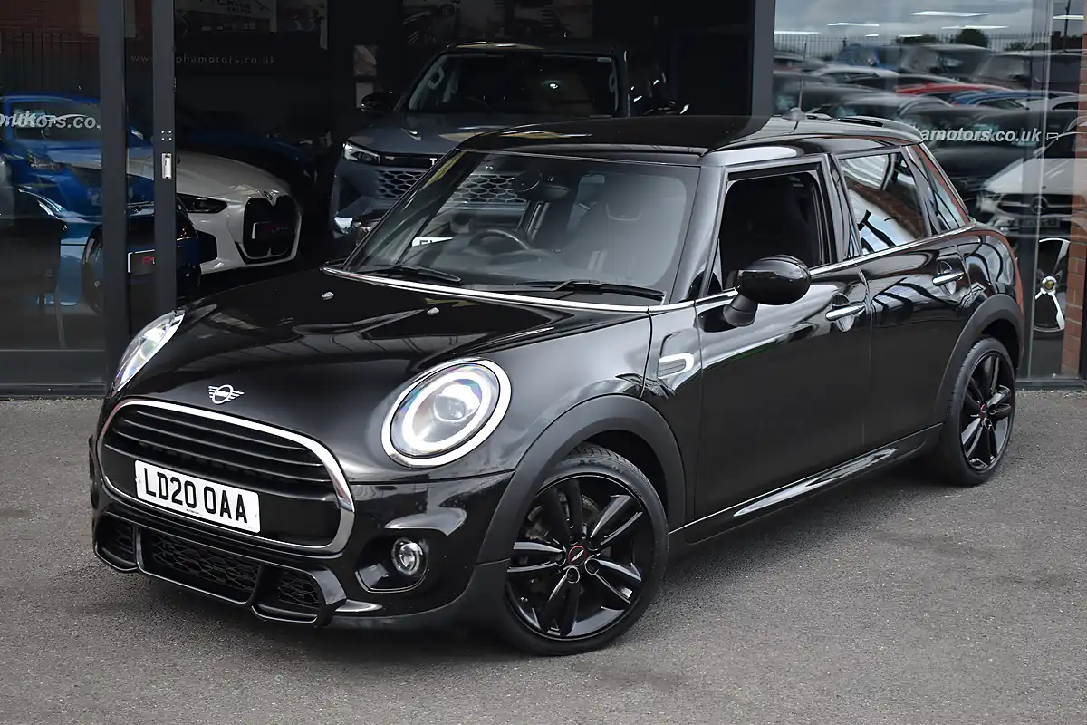 Used 2020 MINI Hatch Cooper Sport Midnight Black - Interior and Exterior details 4