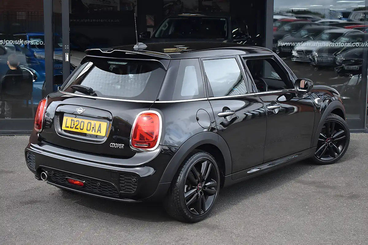 Used 2020 MINI Hatch Cooper Sport Midnight Black - Interior and Exterior details 5