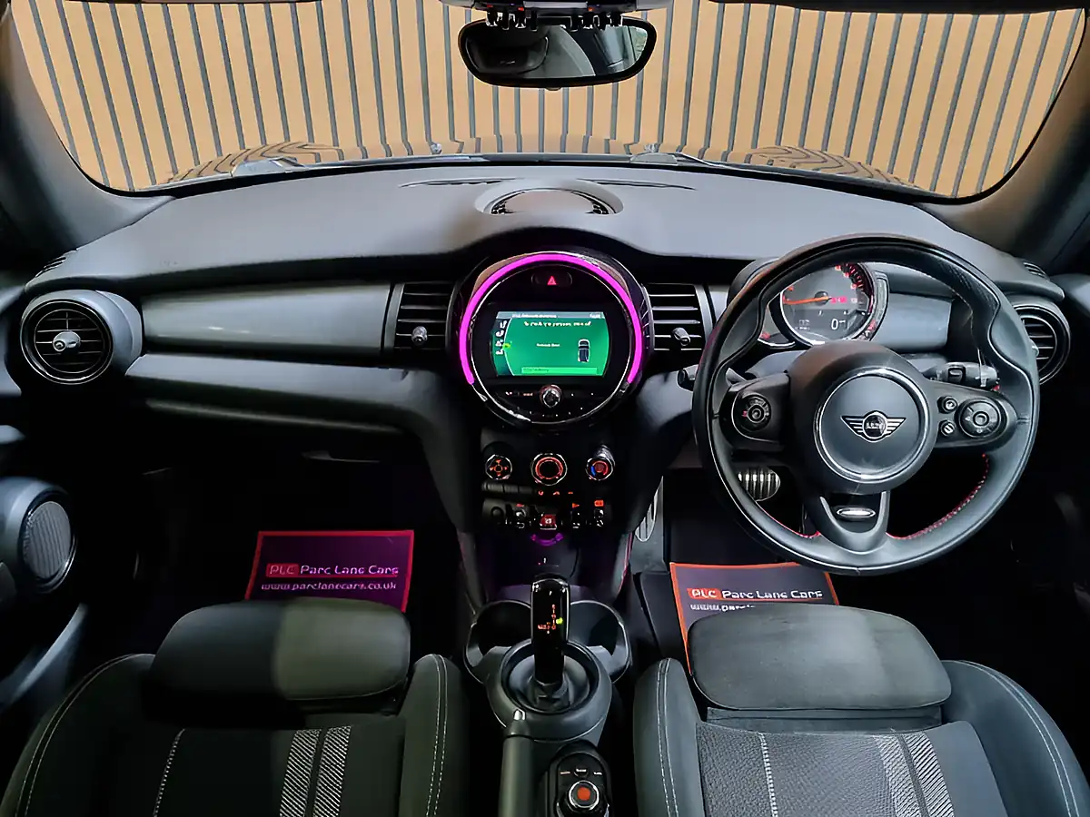 Used 2020 MINI Hatch Cooper Sport Midnight Black Metallic - Interior and Exterior details 18