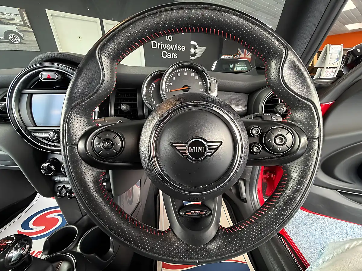 Used 2020 MINI Hatch Cooper Sport Red - Interior and Exterior details 12