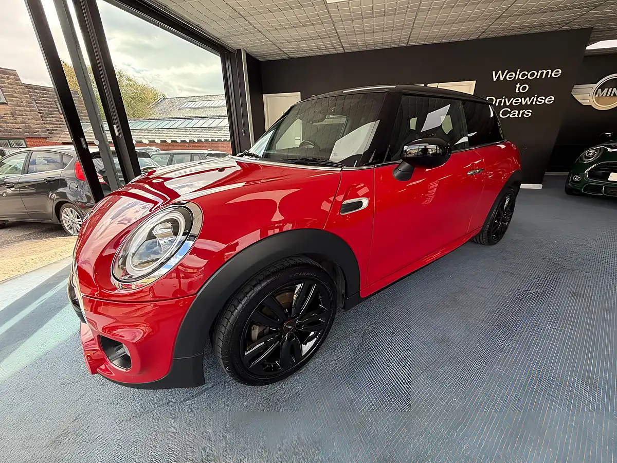 Used 2020 MINI Hatch Cooper Sport Red - Interior and Exterior details 5