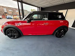 Used 2020 MINI Hatch Cooper Sport Red - Interior and Exterior details 6