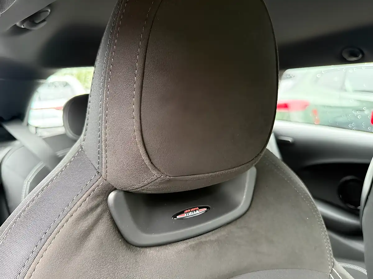 Used 2020 MINI Hatch Cooper Sport Starlight Blue - Interior and Exterior details 13