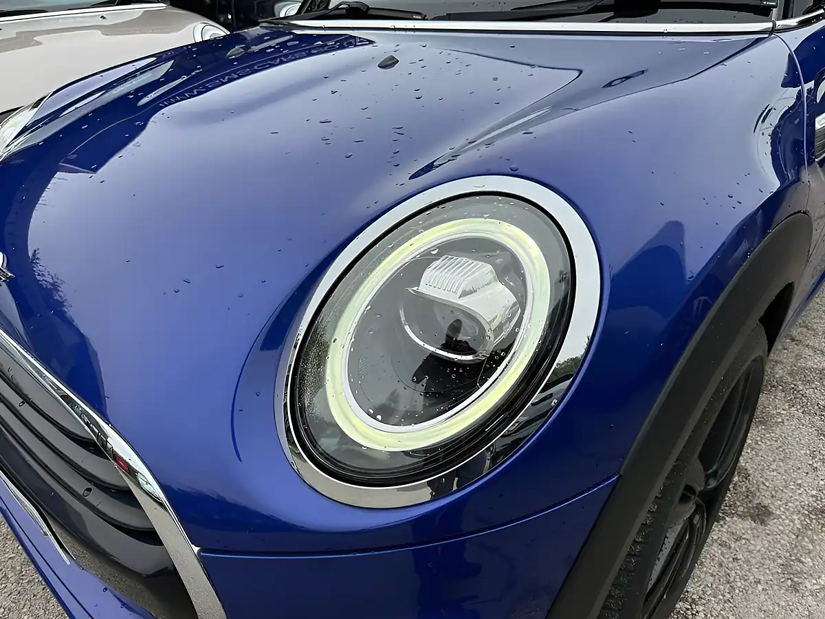 Used 2020 MINI Hatch Cooper Sport Starlight Blue - Interior and Exterior details 7