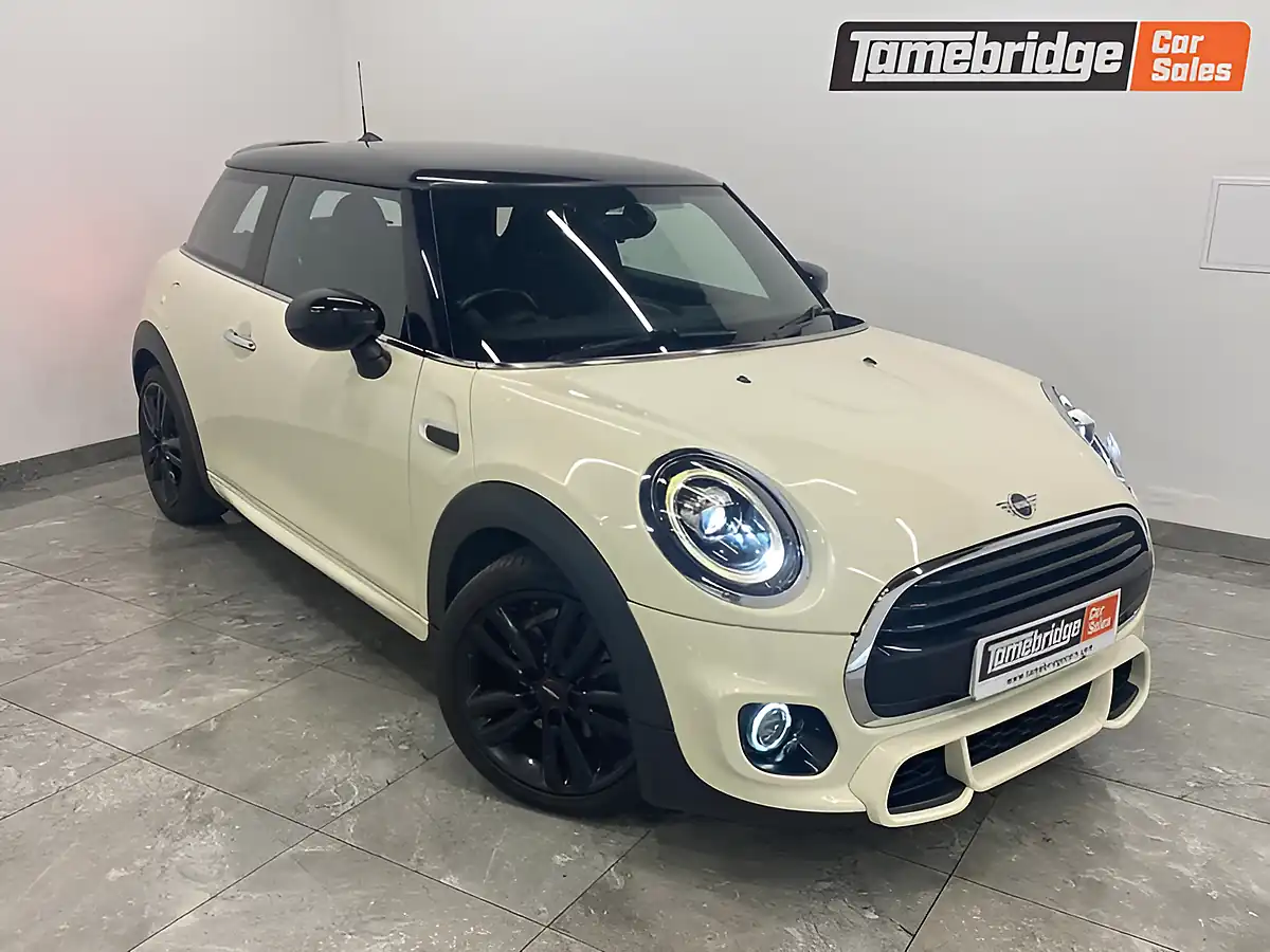 Used 2020 MINI Hatch Cooper Sport White - Front View