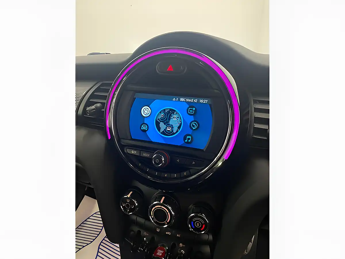 Used 2020 MINI Hatch Cooper Sport White - Interior and Exterior details 15