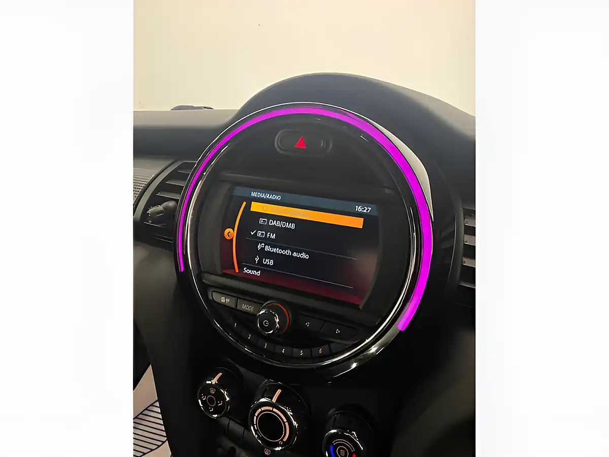 Used 2020 MINI Hatch Cooper Sport White - Interior and Exterior details 16
