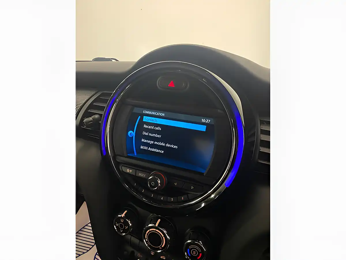 Used 2020 MINI Hatch Cooper Sport White - Interior and Exterior details 17